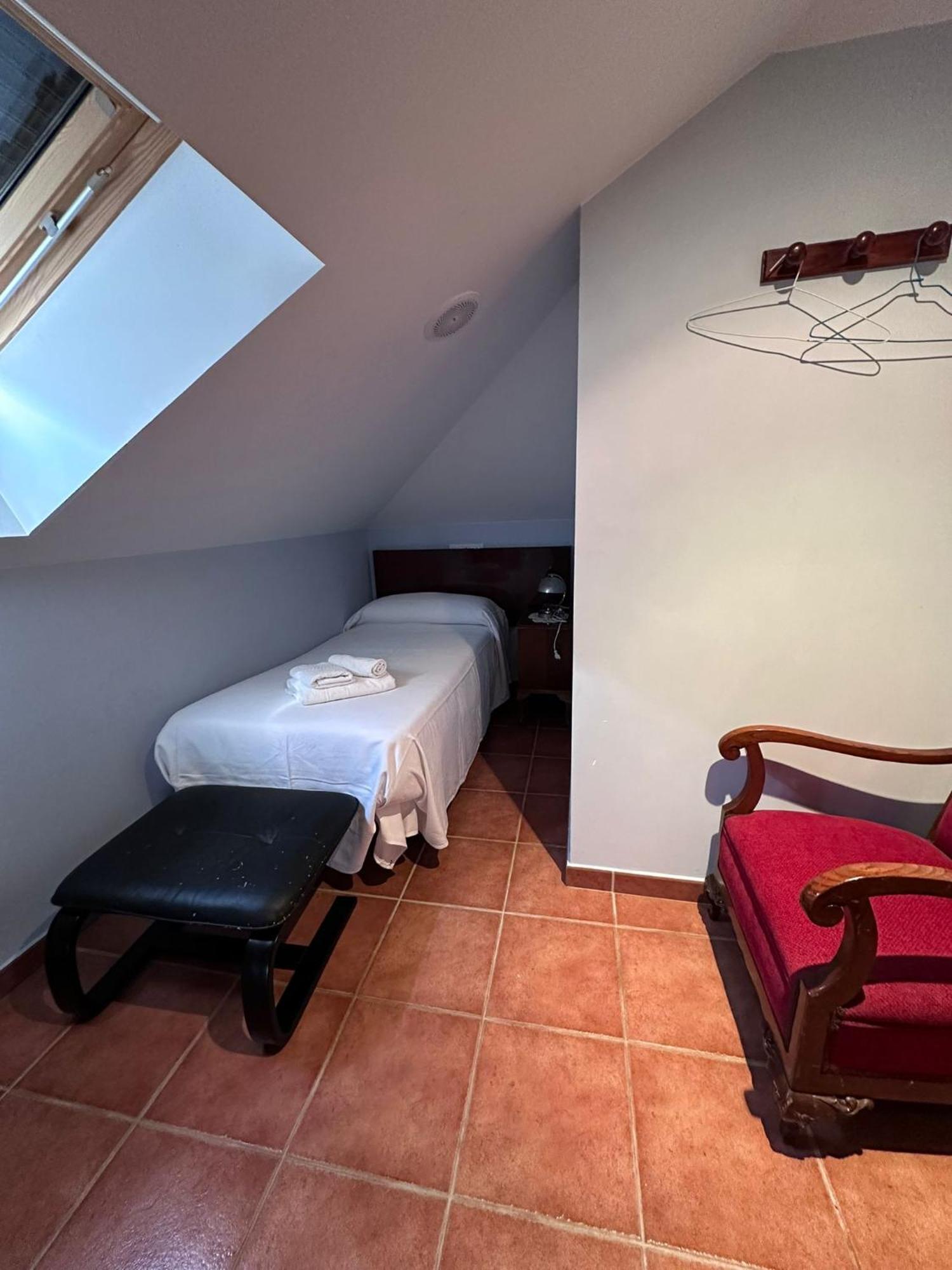 Casa Alpargateiro Guest House Os Peares Exterior photo